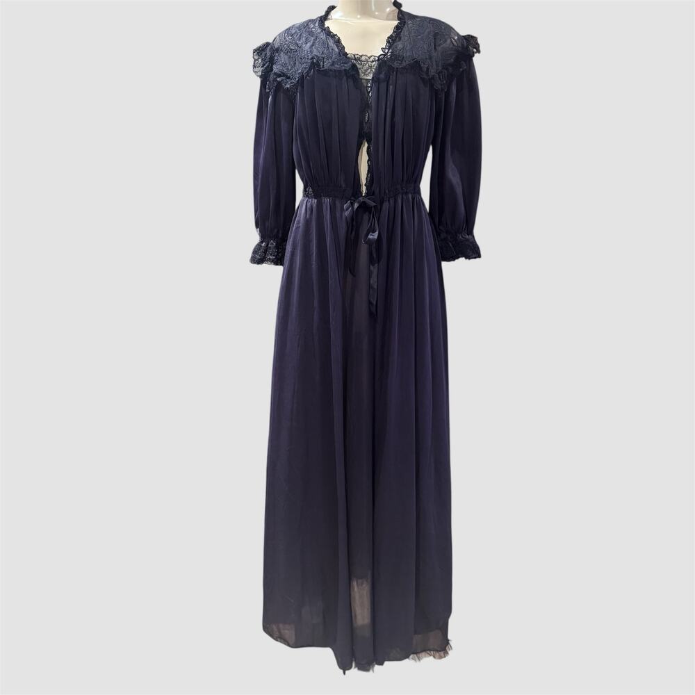 VTG Lady Leonora 80s Delicates Nylon Night Gown Robe Peignoir Victorian (FLAWS)